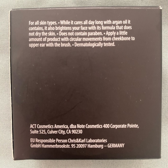 Compact blusher - Picture 2 of 4